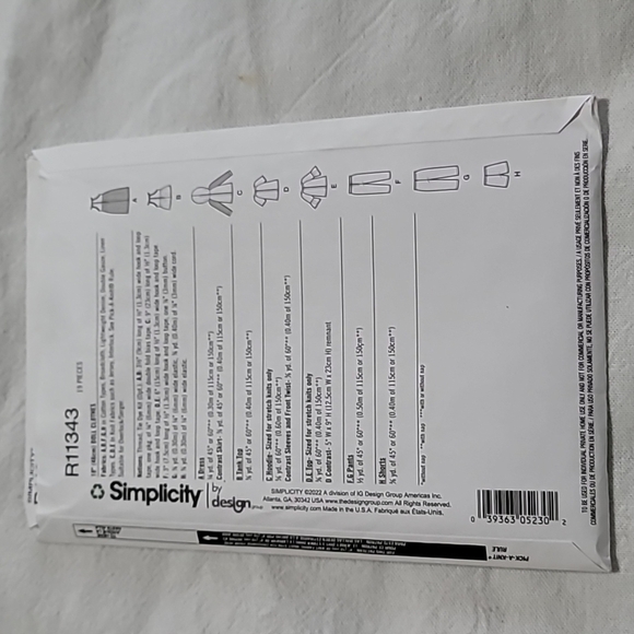 Simplicity Doll Clothes Pattern - Picture 2 of 4